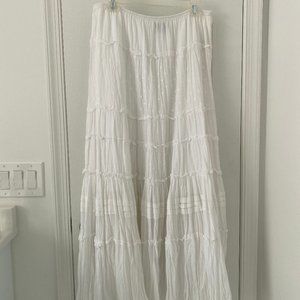 WOMEN’S FULL LENGTH WHITE SKIRT WITH SLIP LINER